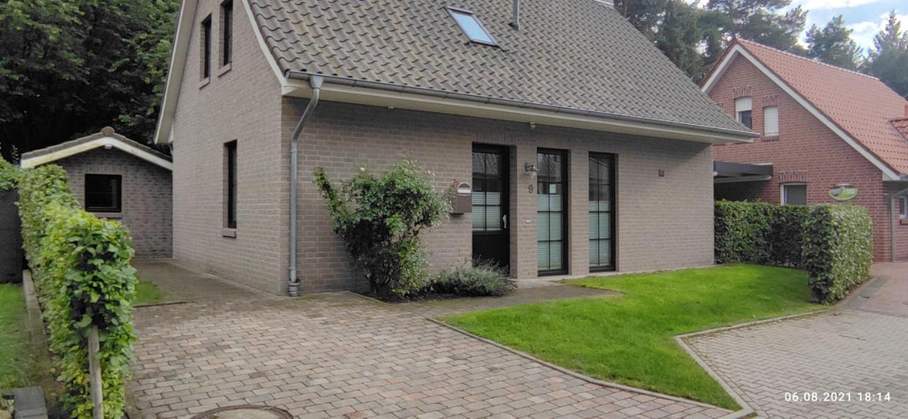 De Huemmelske Bur Holiday home *